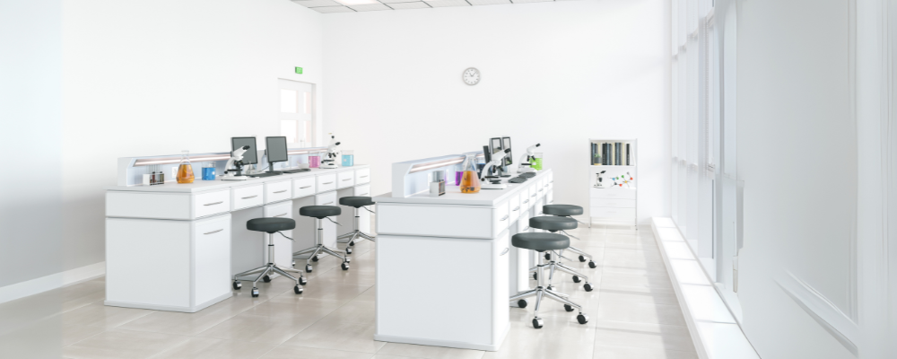 Ergonomia w laboratorium – wybieramy krzesło laboratoryjne